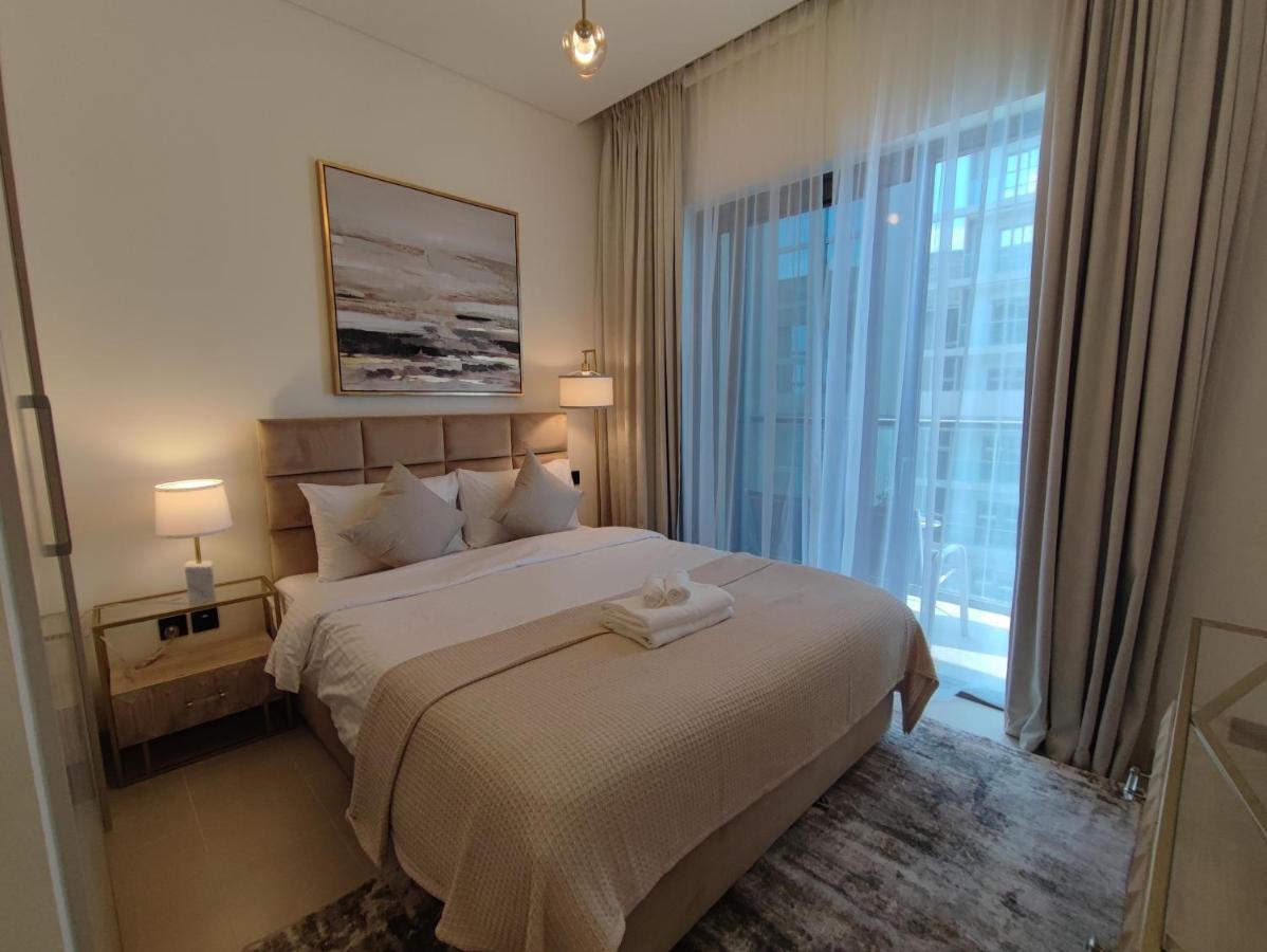 Beautiful 2 Bedroom Next To Business Bay - Sobha Creek Vista ドバイ エクステリア 写真