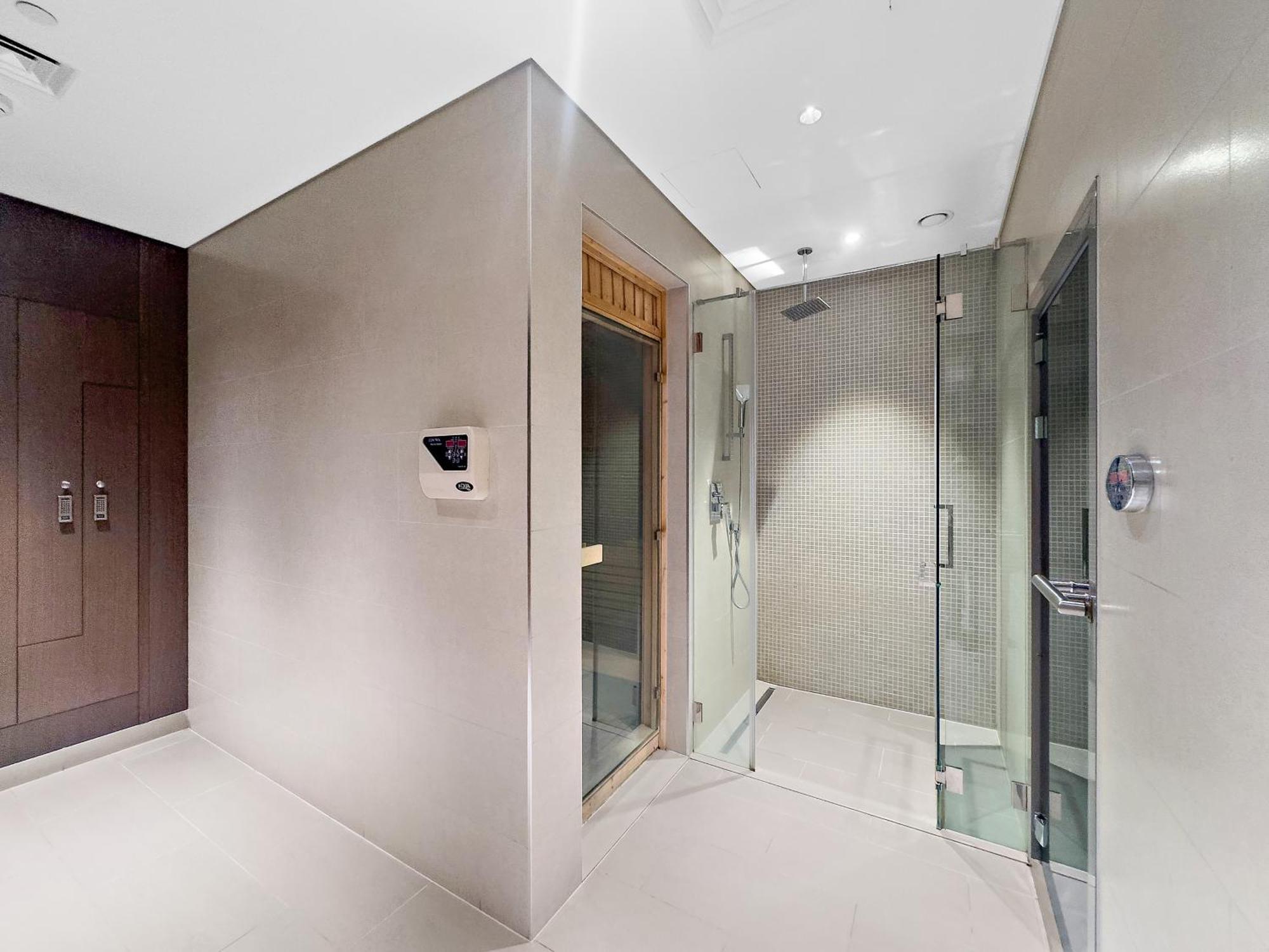 Beautiful 2 Bedroom Next To Business Bay - Sobha Creek Vista ドバイ エクステリア 写真