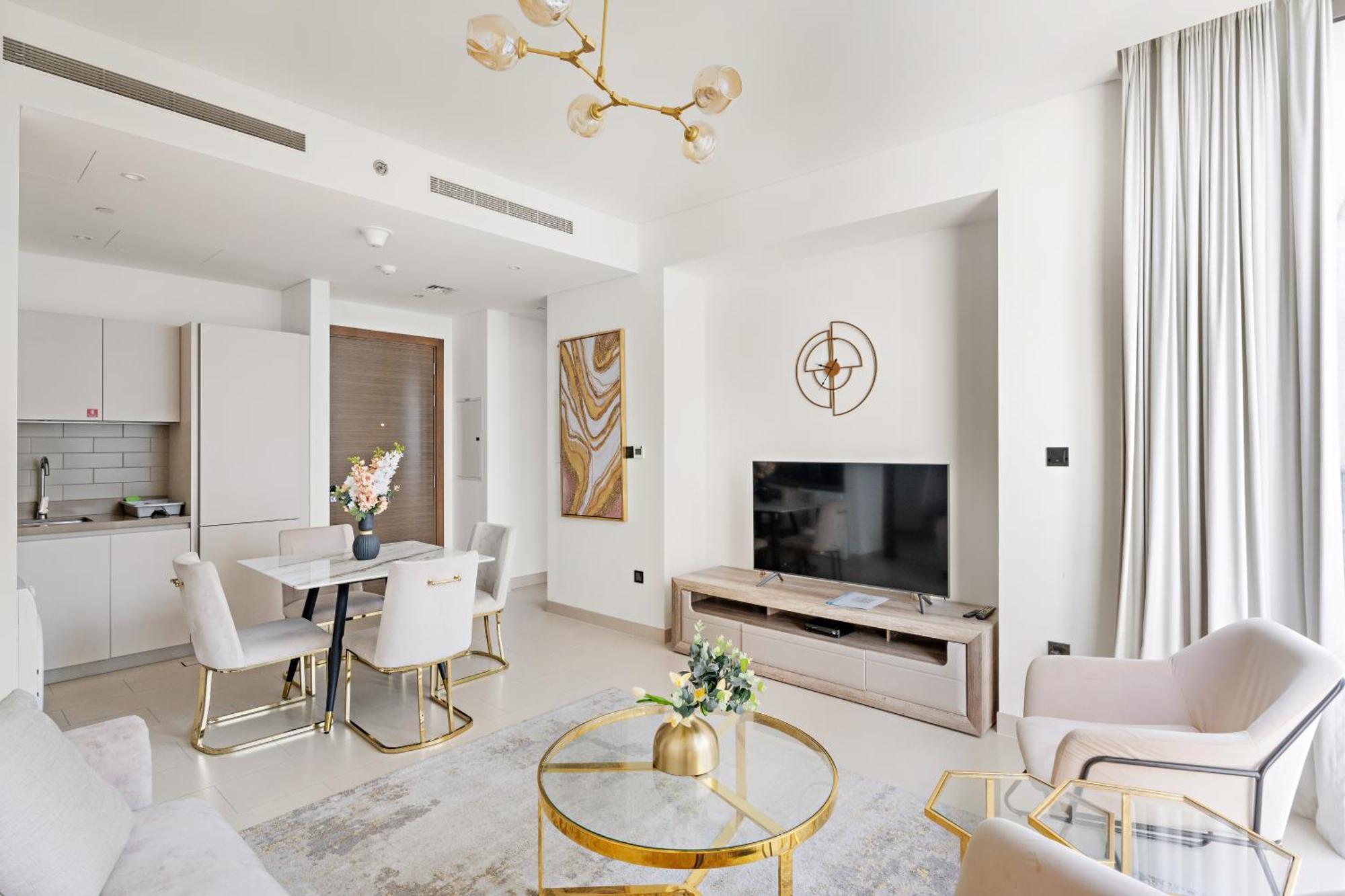 Beautiful 2 Bedroom Next To Business Bay - Sobha Creek Vista ドバイ エクステリア 写真