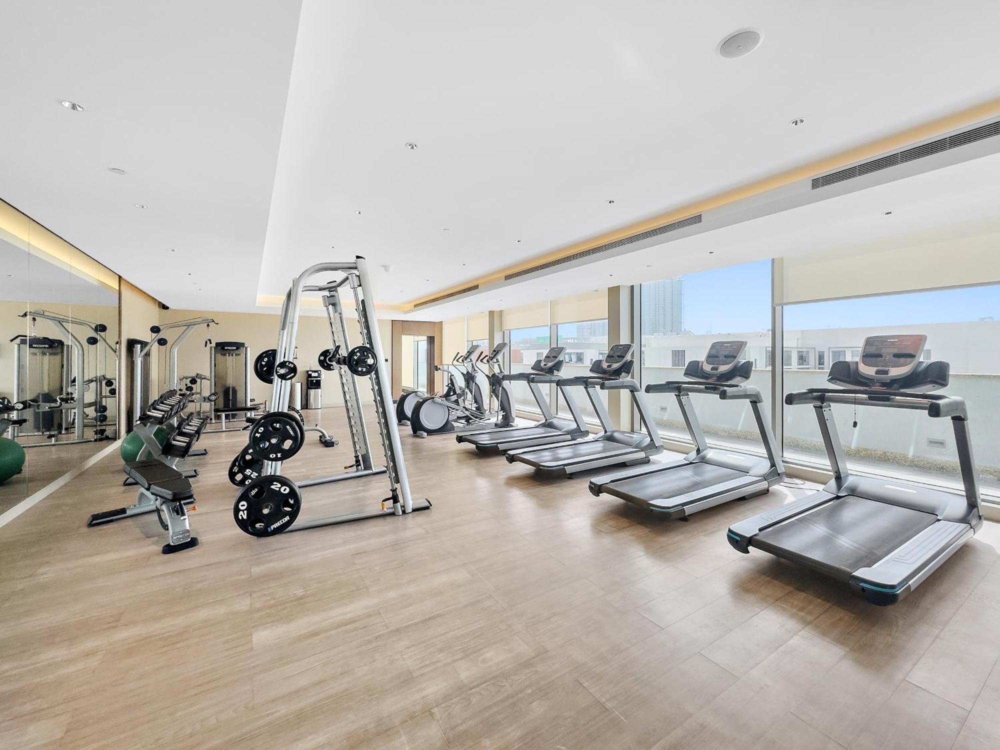 Beautiful 2 Bedroom Next To Business Bay - Sobha Creek Vista ドバイ エクステリア 写真